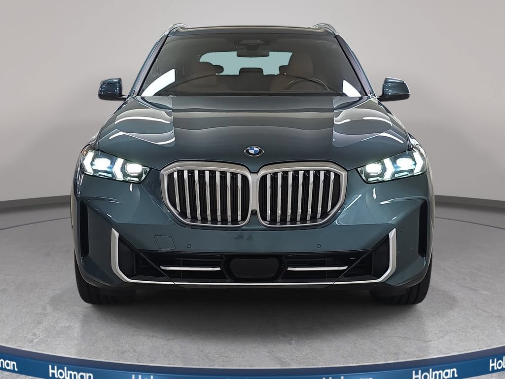 Used 2024 BMW X5 xDrive40i w/ Premium Package AWD/4WD image 2