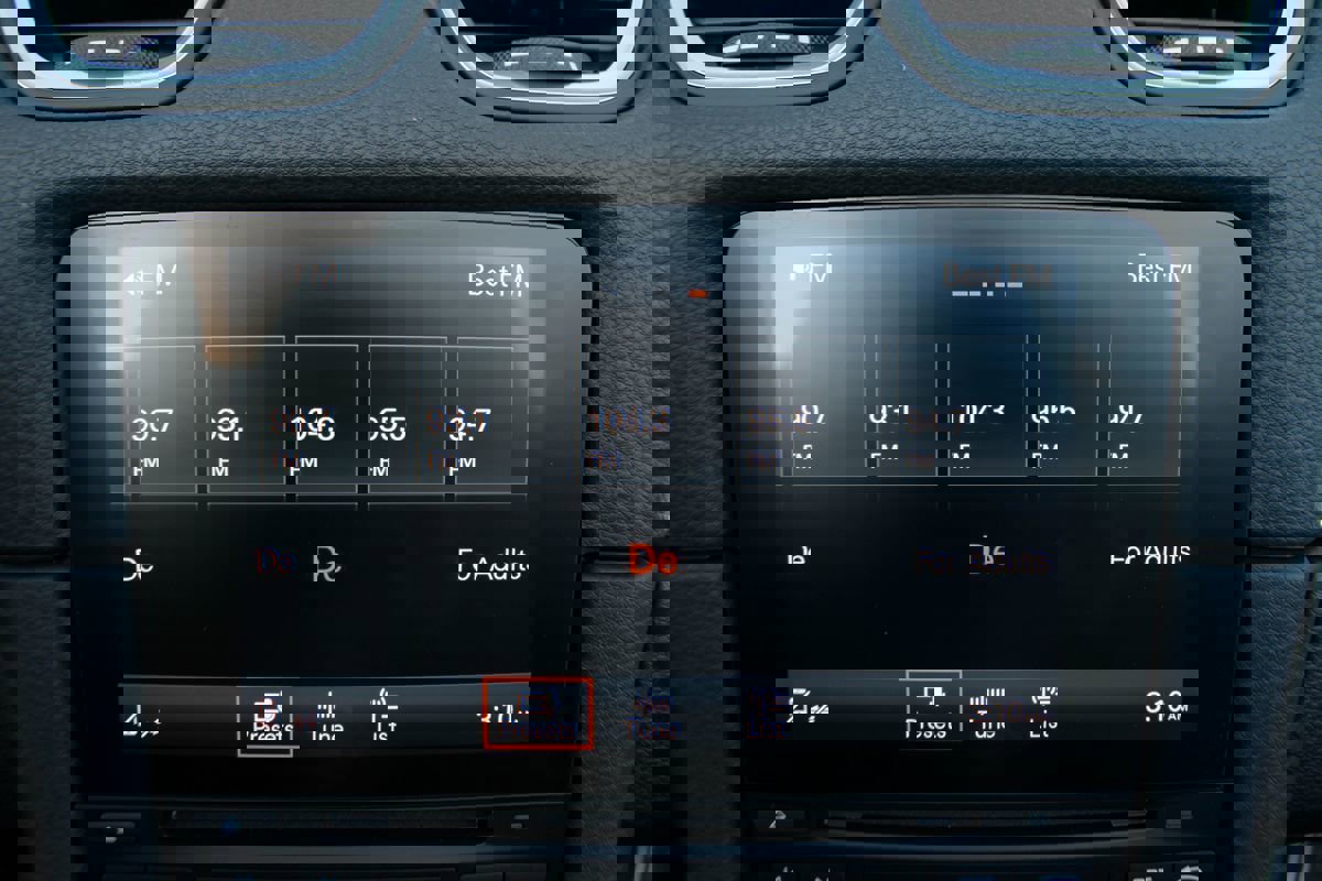 Used 2018 Porsche 718 Boxster RWD image 27