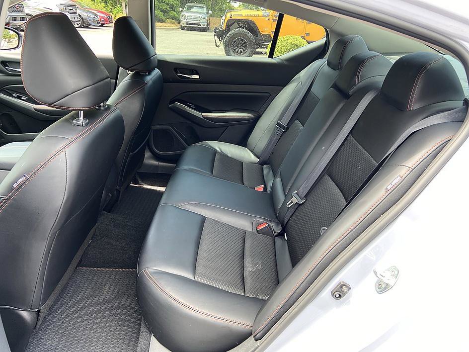 Certified 2024 Nissan Altima 2.5 SR FWD image 12