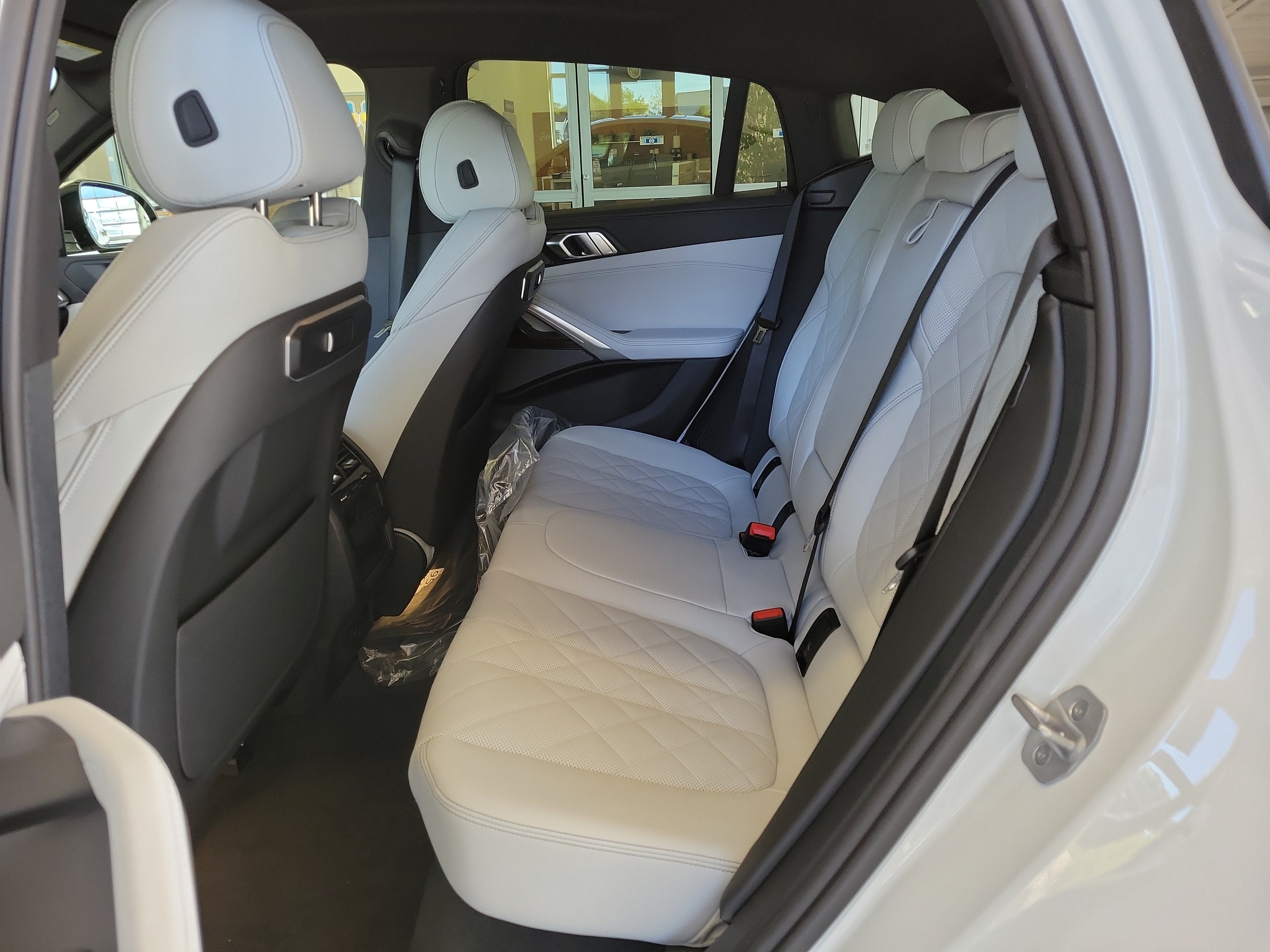New 2027 BMW X6 xDrive40i w/ Premium Package AWD/4WD image 27