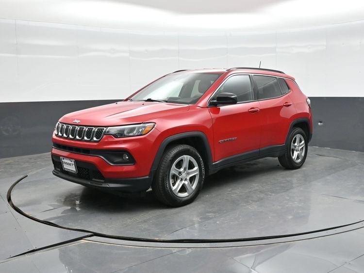 Used 2024 Jeep Compass Latitude