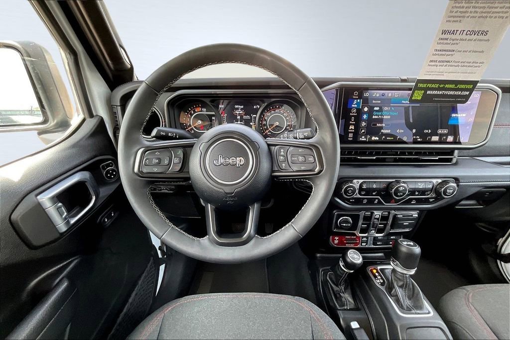 Used 2025 Jeep Wrangler Unlimited Rubicon w/ Convenience Group image 9