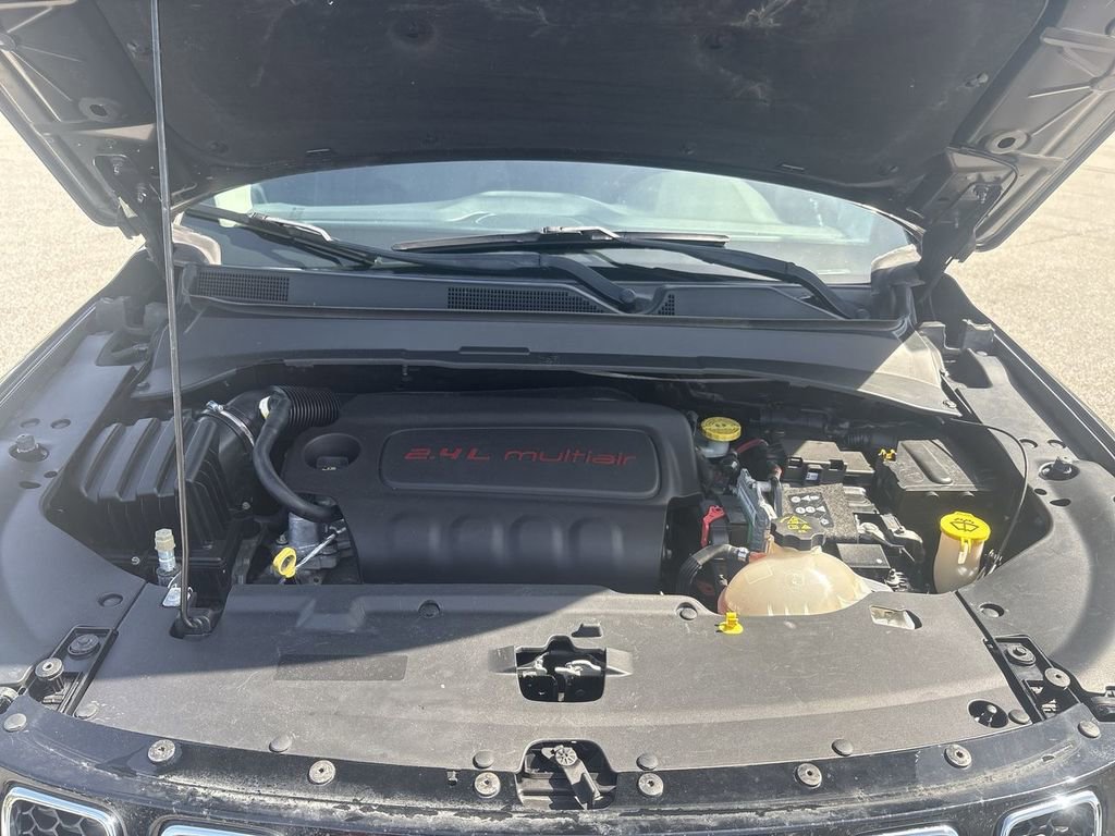 Used 2018 Jeep Compass Latitude w/ Popular Equipment Group image 31