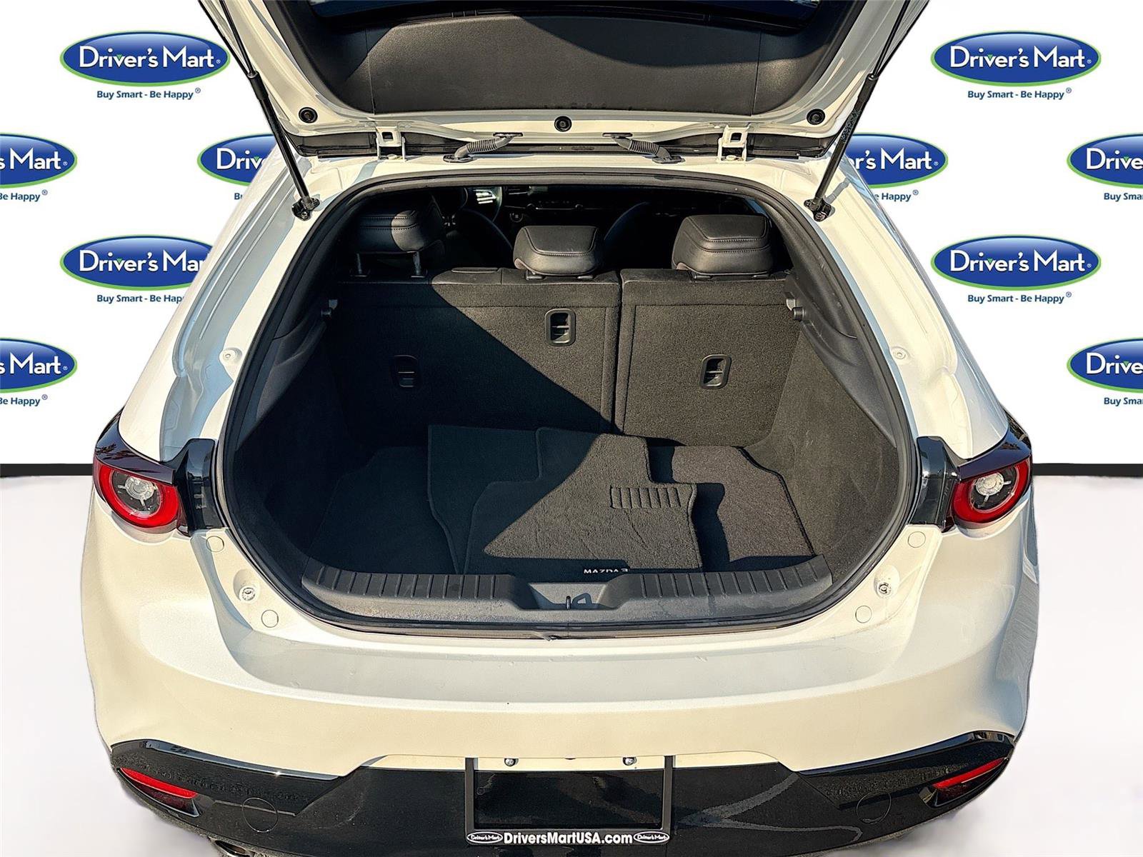 Used 2023 MAZDA MAZDA3 s image 29