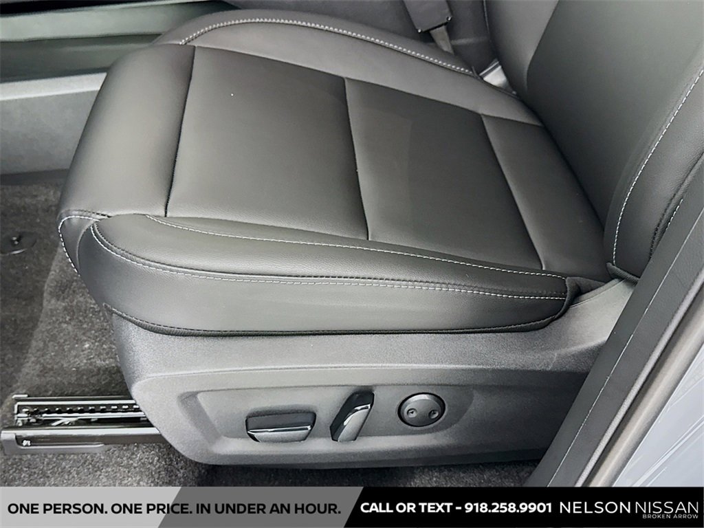 New 2025 Nissan Murano SL image 19