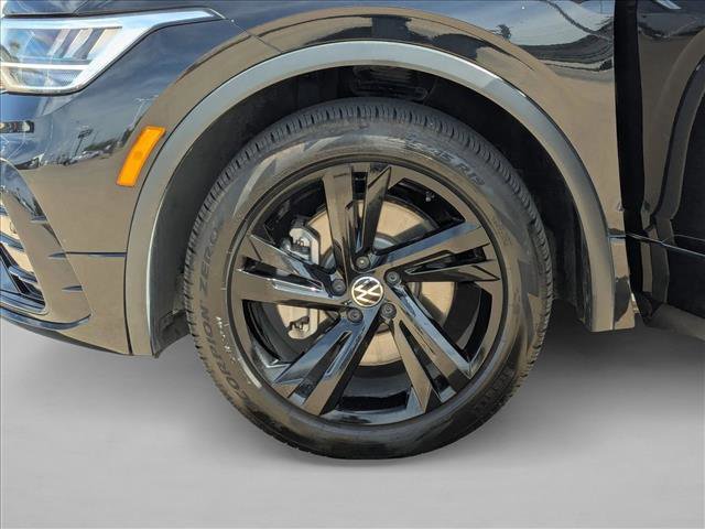 Used 2023 Volkswagen Tiguan SE R-Line image 22