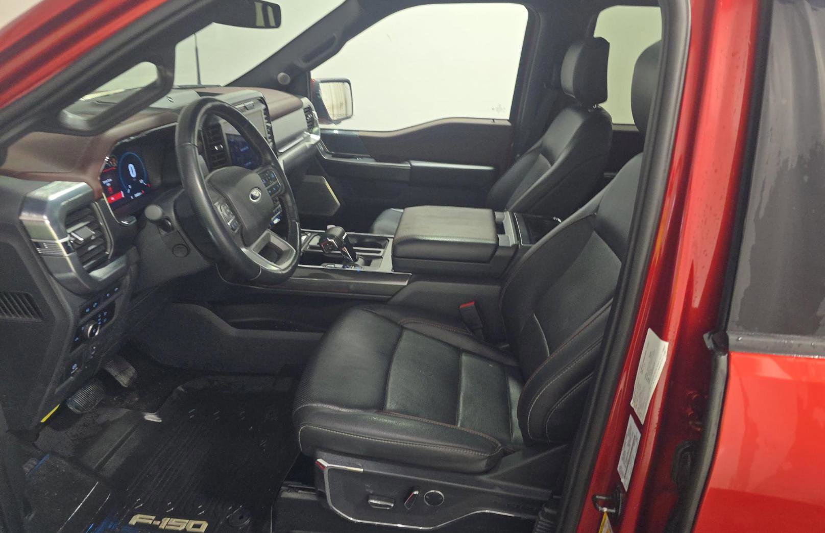 Used 2023 Ford F150 Lariat w/ Equipment Group 502A High image 9