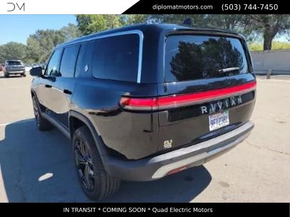 Used 2023 Rivian R1S Adventure image 5