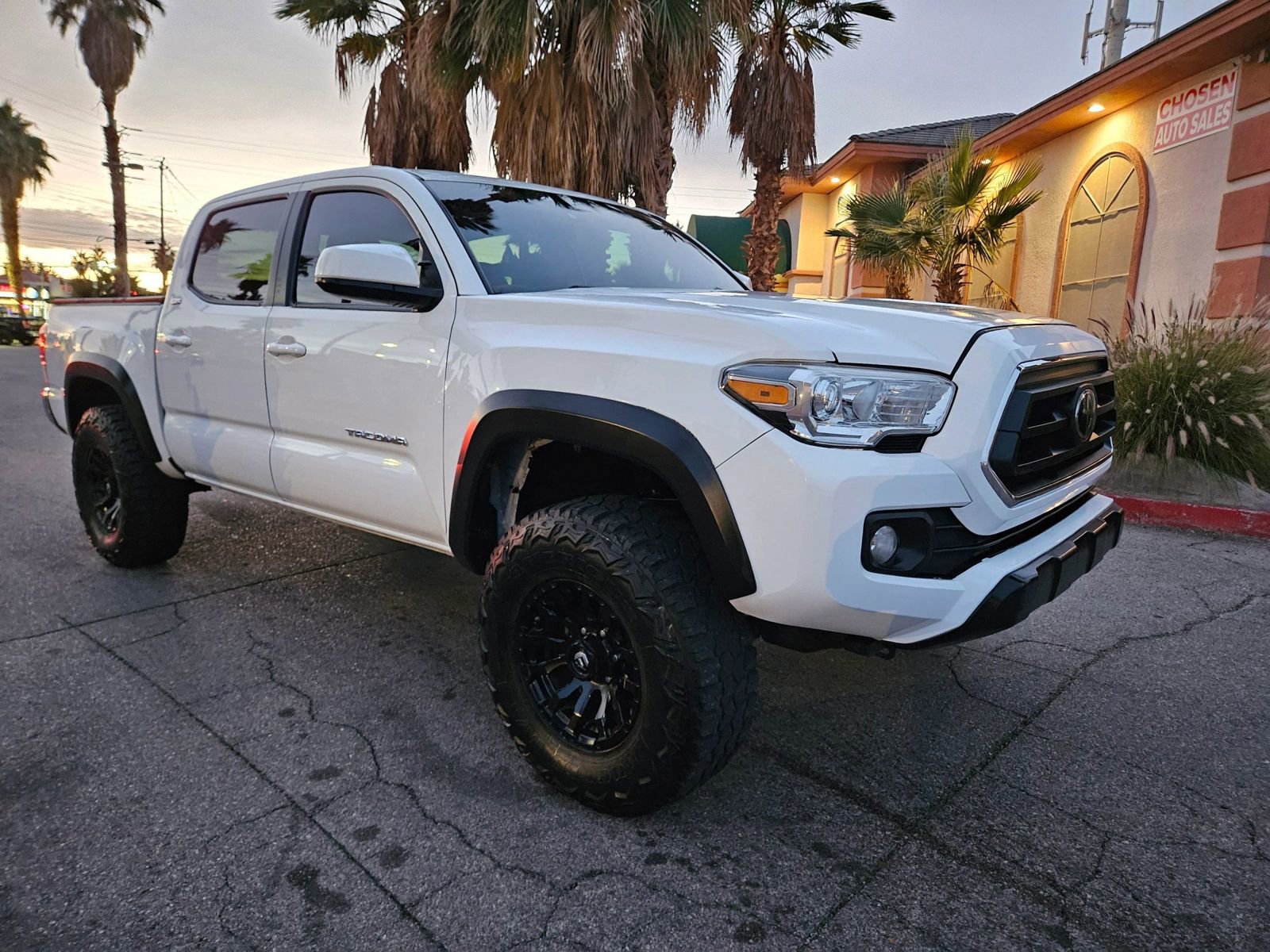 Used 2023 Toyota Tacoma SR5 image 1