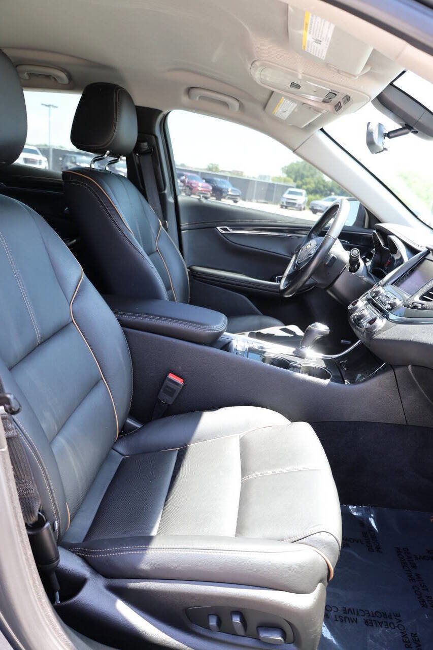 Used 2019 Chevrolet Impala Premier FWD image 15