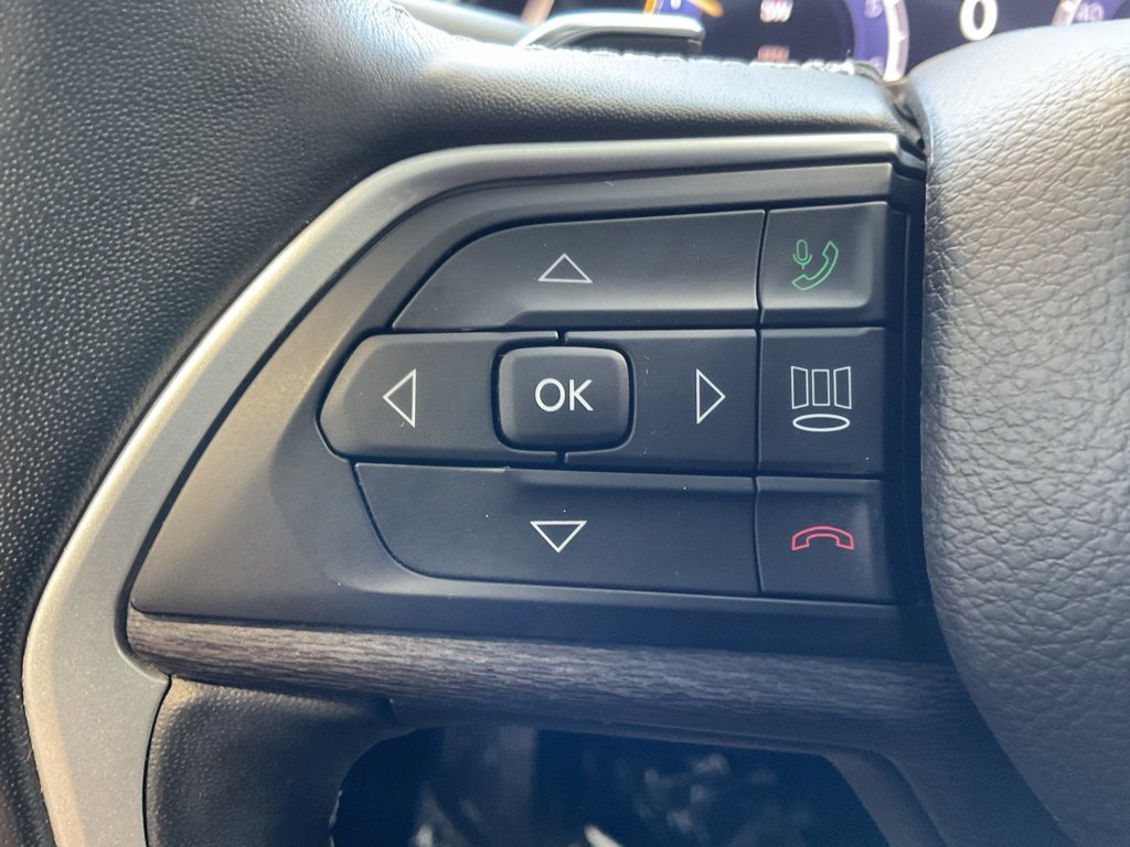 Used 2022 Jeep Grand Cherokee L Limited w/ Luxury Tech Group II image 12