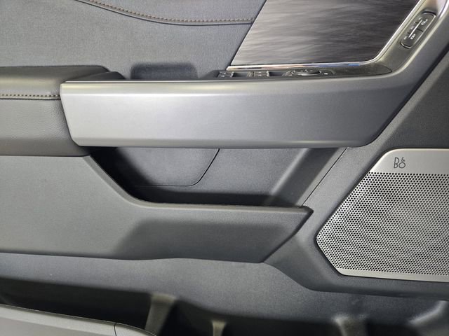 New 2025 Ford F150 Lariat w/ Equipment Group 501A Mid image 17