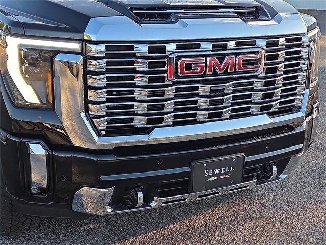 New 2026 GMC Sierra 2500 Denali w/ Denali Reserve Package image 7