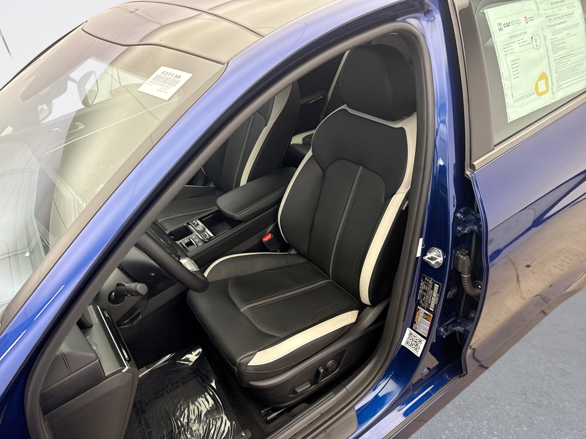 Used 2025 Kia K5 GT-Line w/ GT-Line Premium Package image 11