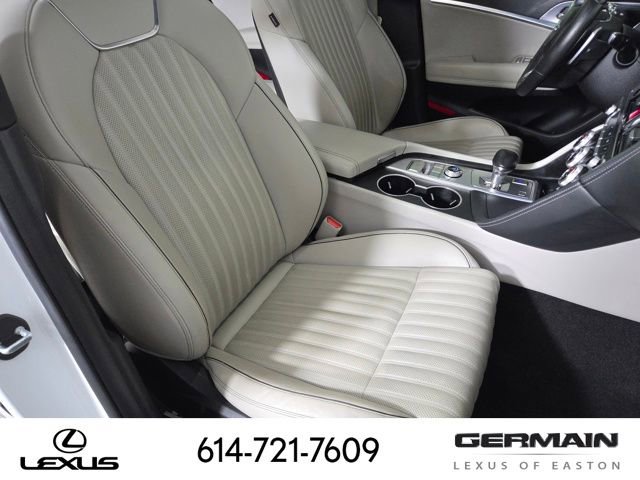 Used 2022 Genesis G70 2.0T w/ Prestige Package image 30