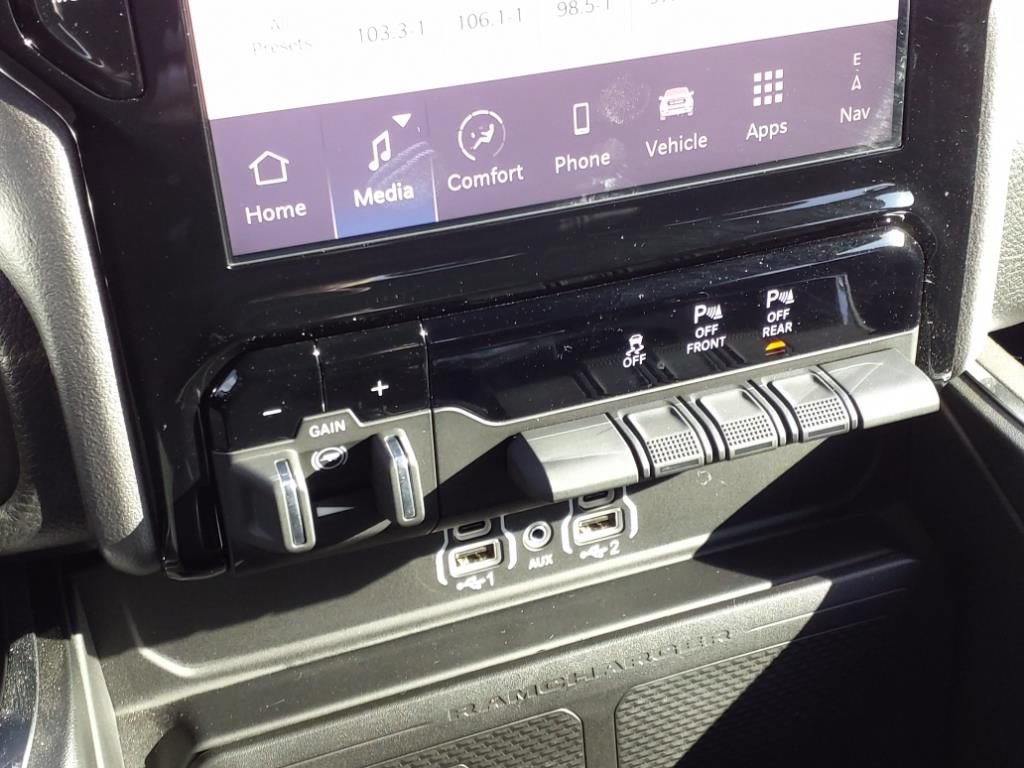 New 2025 RAM 1500 Laramie w/ Sport Appearance Package AWD/4WD image 14