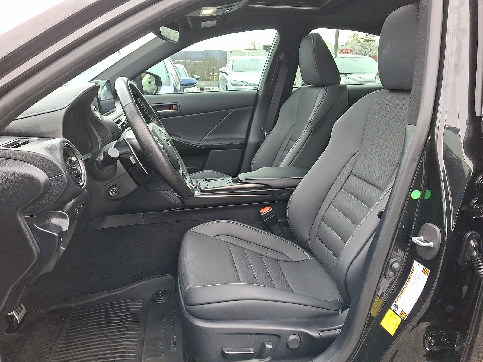 Used 2025 Lexus IS 350 F Sport w/ Navigation Package image 10