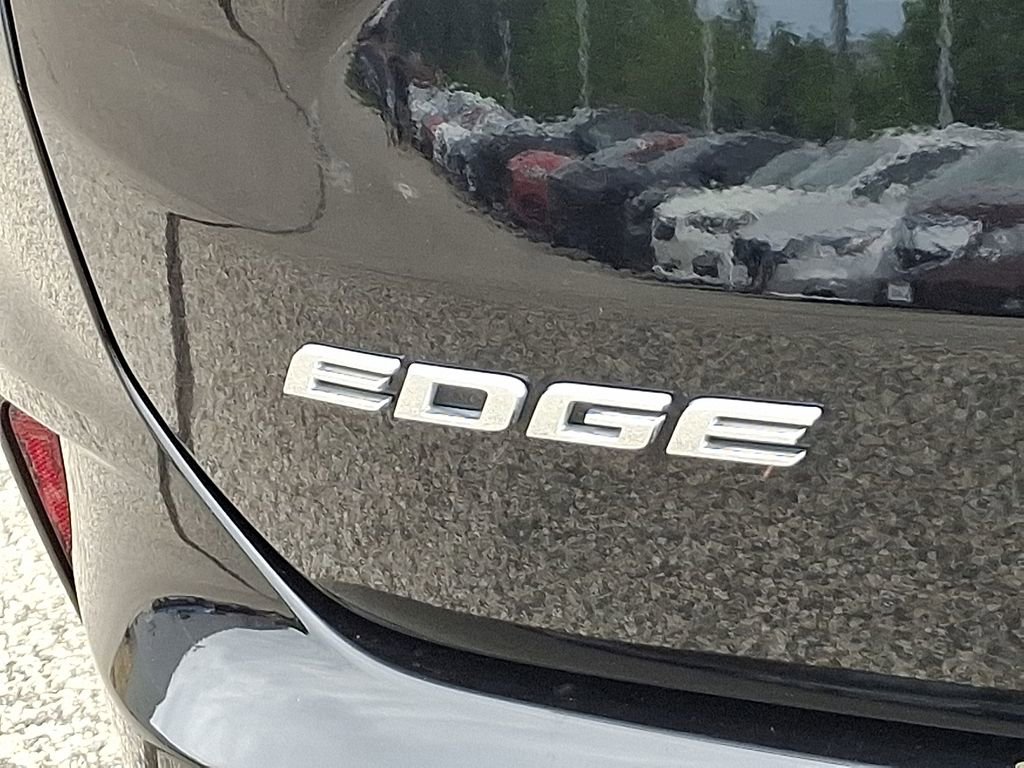 Used 2019 Ford Edge ST w/ Equipment Group 401A AWD/4WD image 32