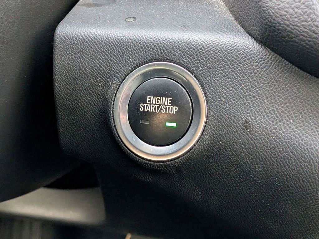 Used 2023 GMC Terrain SLT w/ Elevation Edition image 20