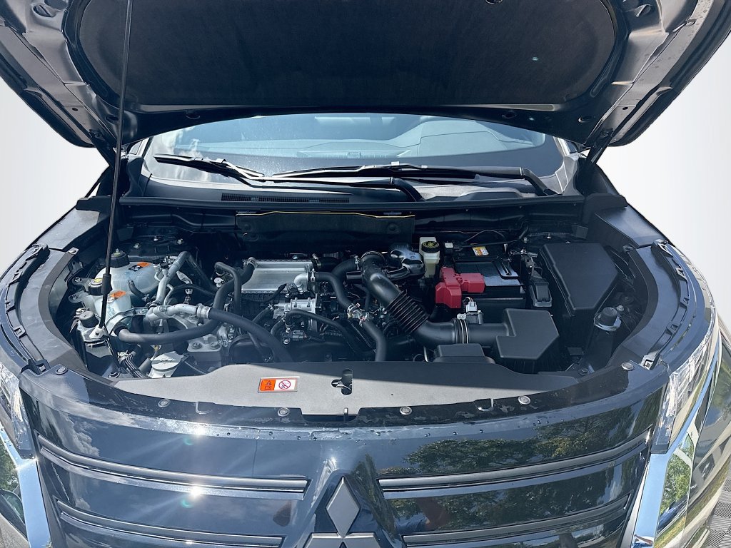New 2026 Mitsubishi Outlander LE FWD image 33