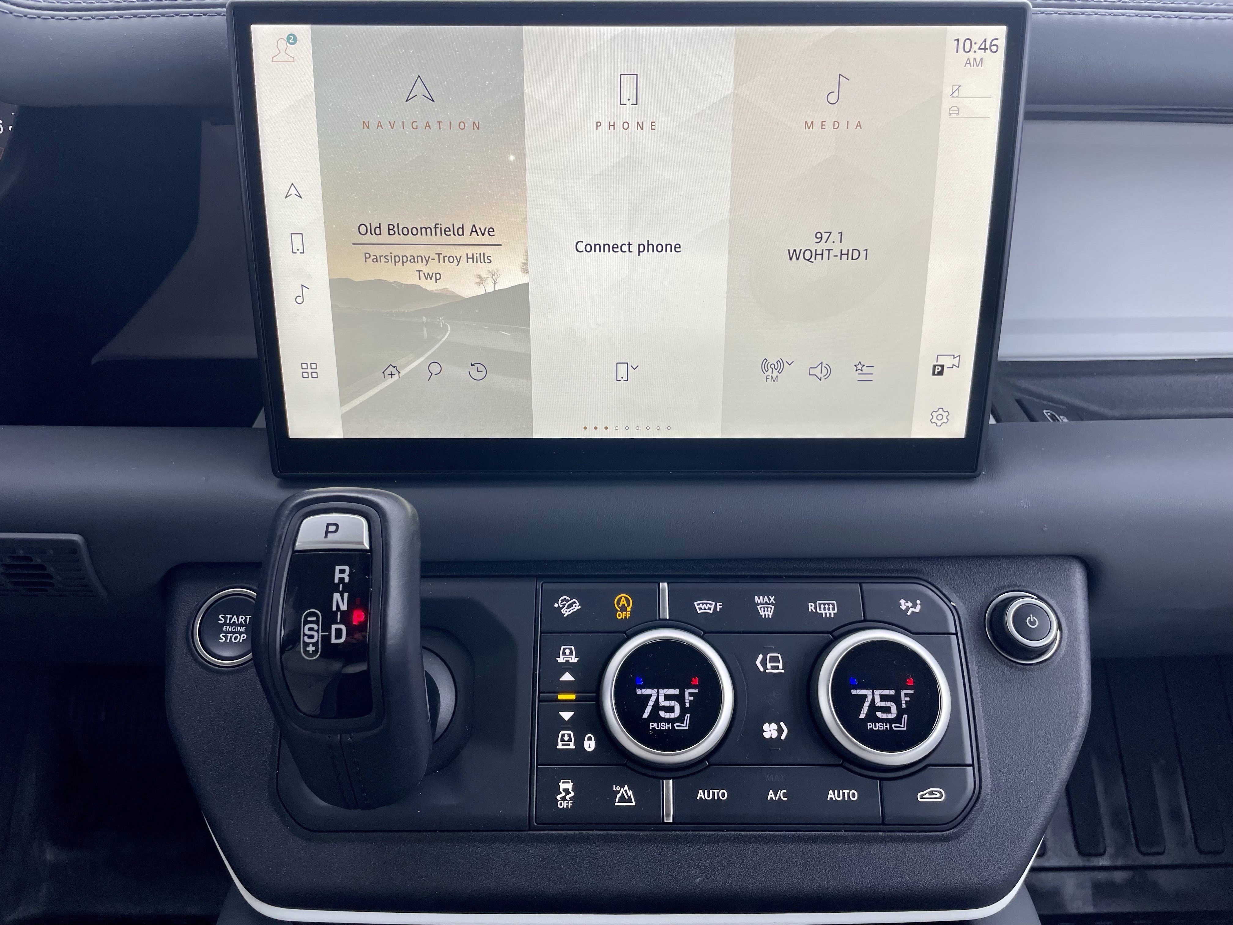 Certified 2024 Land Rover Defender 110 SE image 19