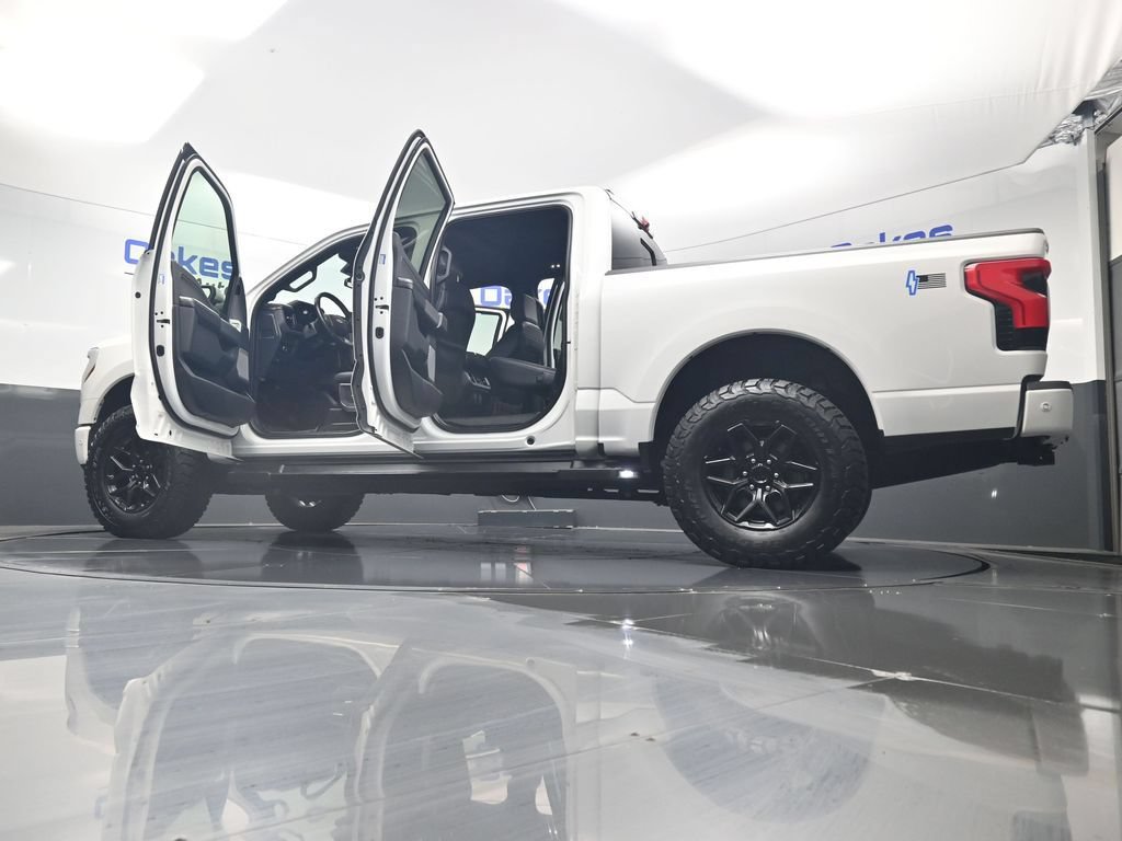 Used 2022 Ford F150 Lightning Lariat AWD/4WD image 63