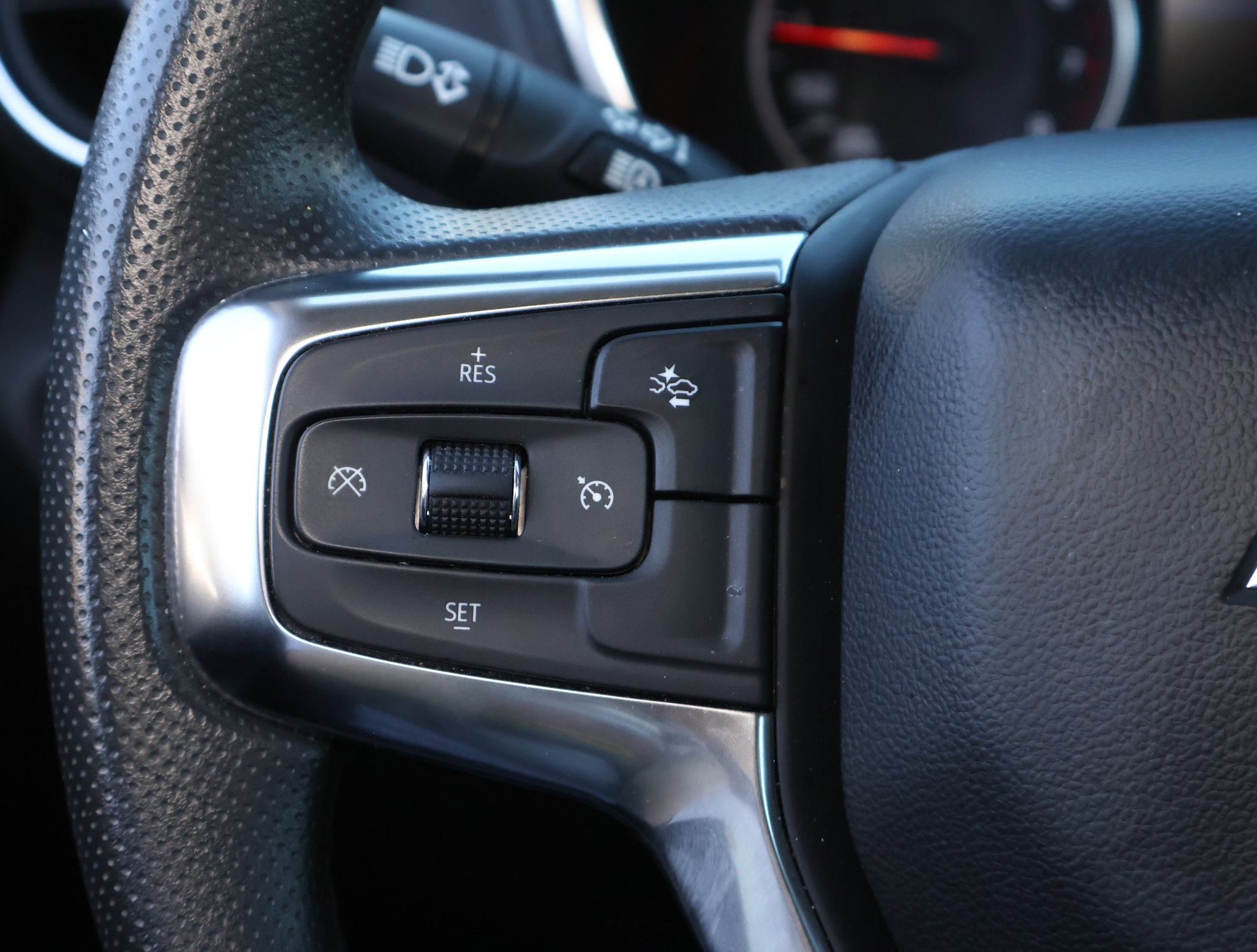 Used 2025 Chevrolet Blazer LT image 13