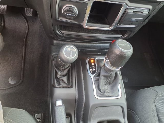 Used 2023 Jeep Gladiator Sport AWD/4WD image 22