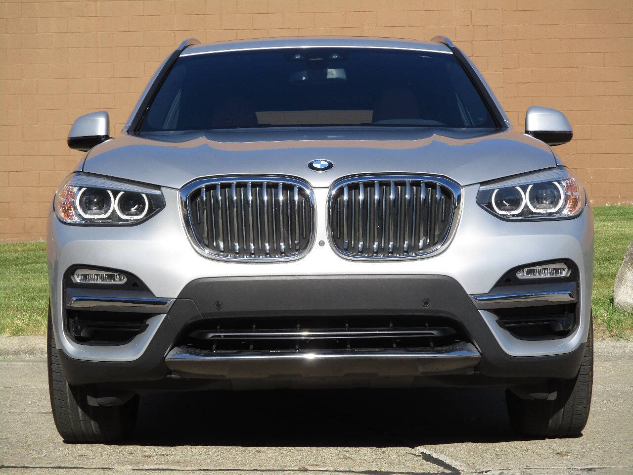 Used 2019 BMW X3 xDrive30i w/ Convenience Package AWD/4WD image 3