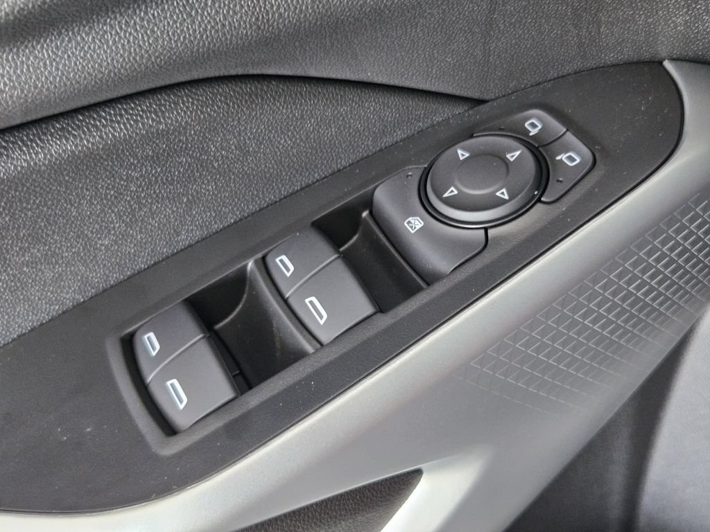 New 2026 Chevrolet Trax LS w/ LS Convenience Package FWD image 24