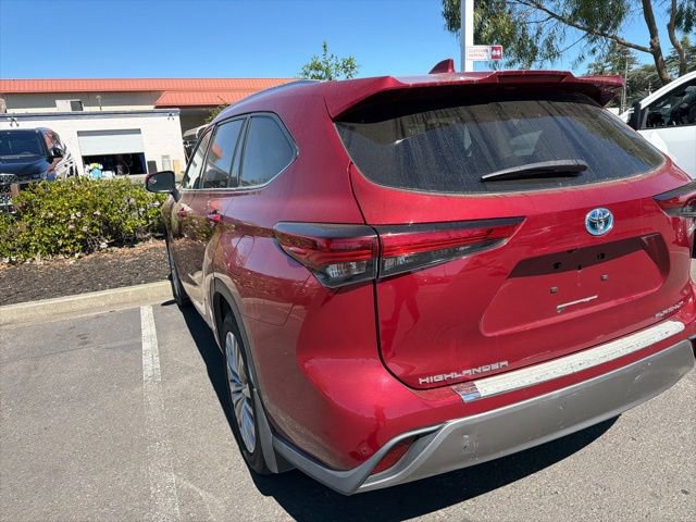 Used 2022 Toyota Highlander Platinum image 15