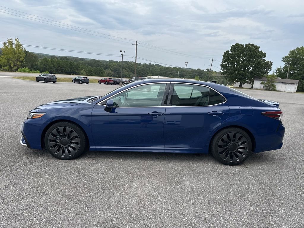 Used 2024 Toyota Camry XSE w/ Navigation Package image 4