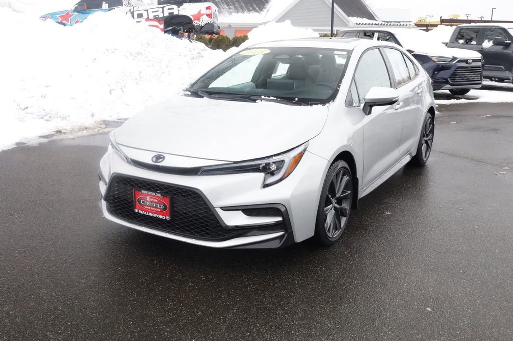 Certified 2025 Toyota Corolla SE w/ SE Premium Package image 1