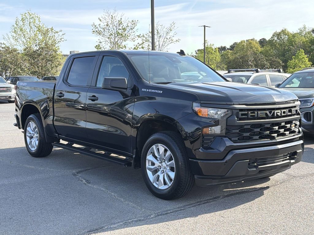 Used 2022 Chevrolet Silverado 1500 Custom AWD/4WD image 7