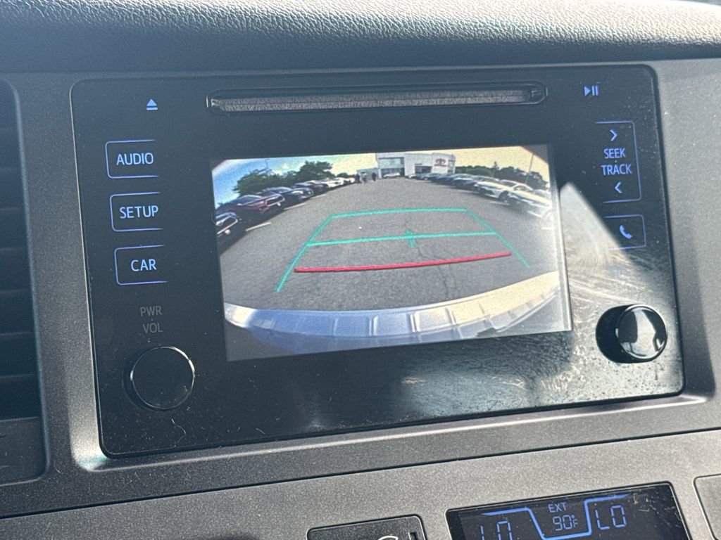 Used 2017 Toyota Sienna L FWD image 24
