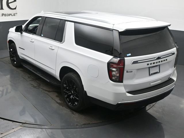 Used 2023 Chevrolet Suburban LT w/ Luxury Package image 44