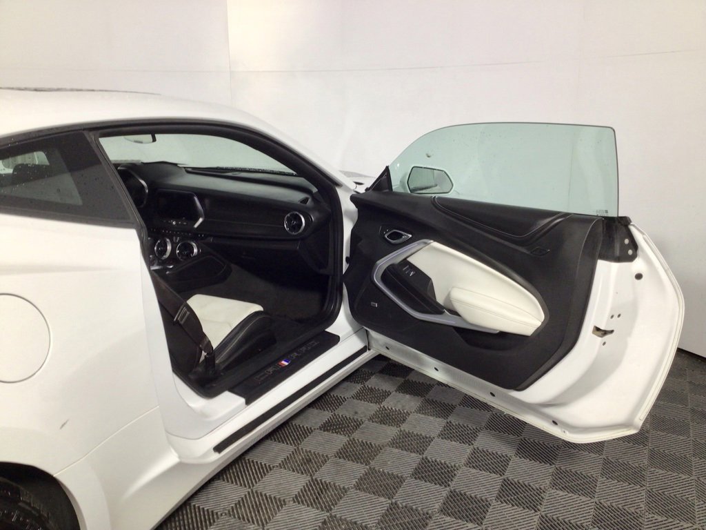 Used 2017 Chevrolet Camaro LT image 24