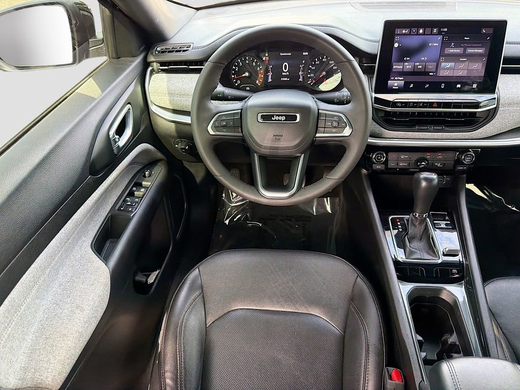 Used 2023 Jeep Compass Latitude AWD/4WD image 15