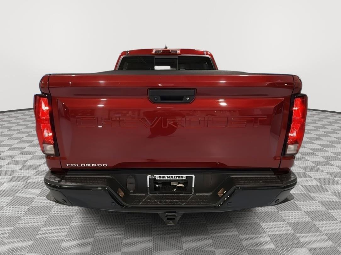 Used 2024 Chevrolet Colorado Trail Boss w/ Technology Package image 4