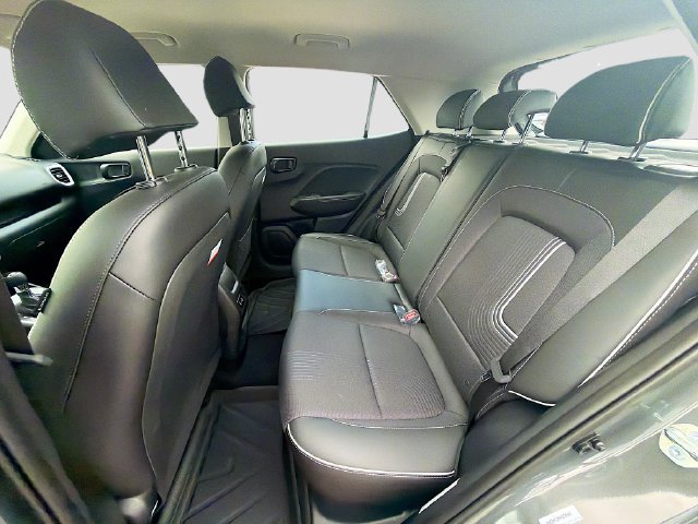 New 2026 Hyundai Venue SEL FWD image 24