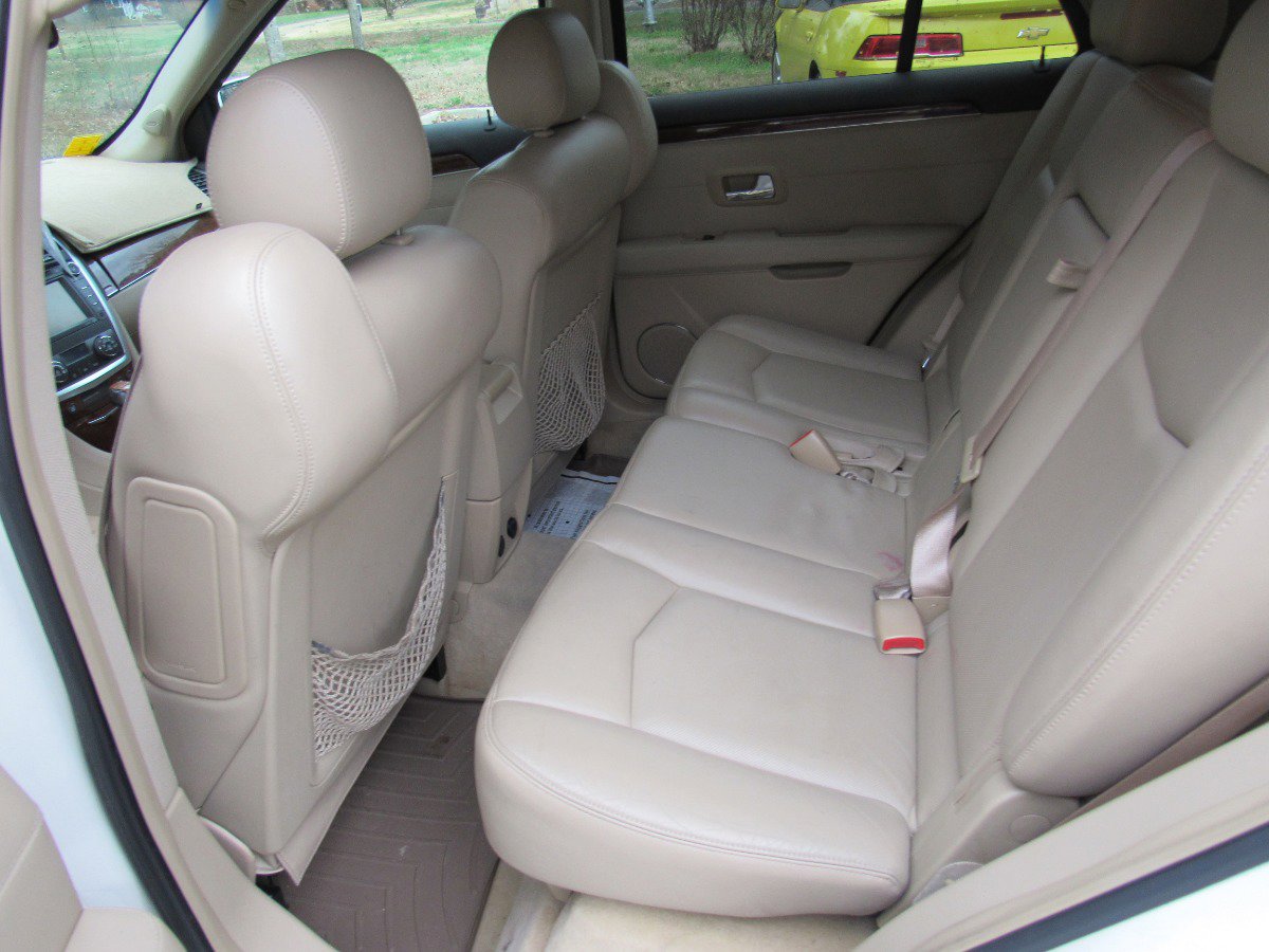 Used 2007 Cadillac SRX w/ Theater Package AWD/4WD image 8