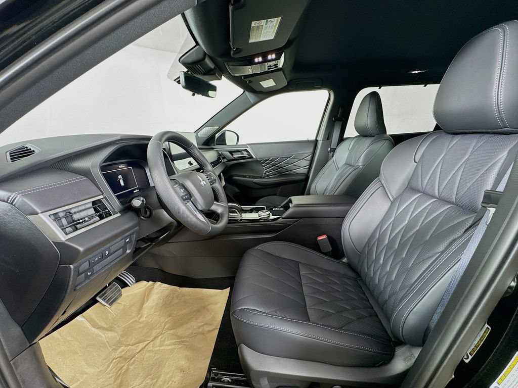 New 2026 Mitsubishi Outlander SEL Black Edition FWD image 22