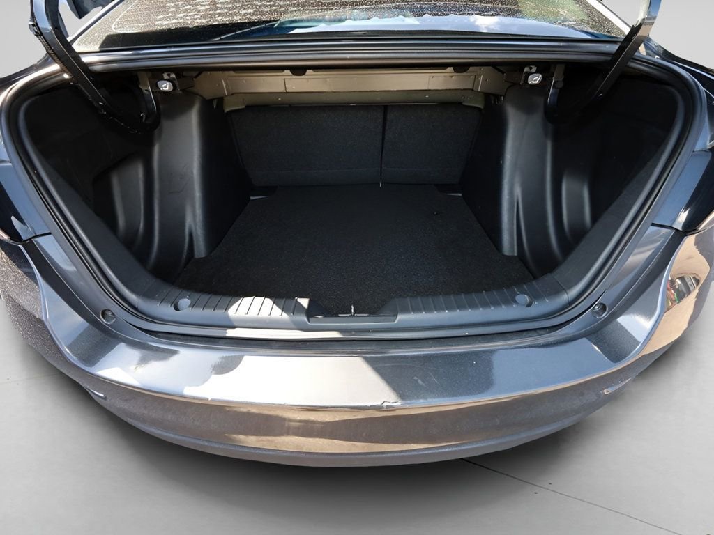 Used 2018 Toyota Yaris iA FWD image 31