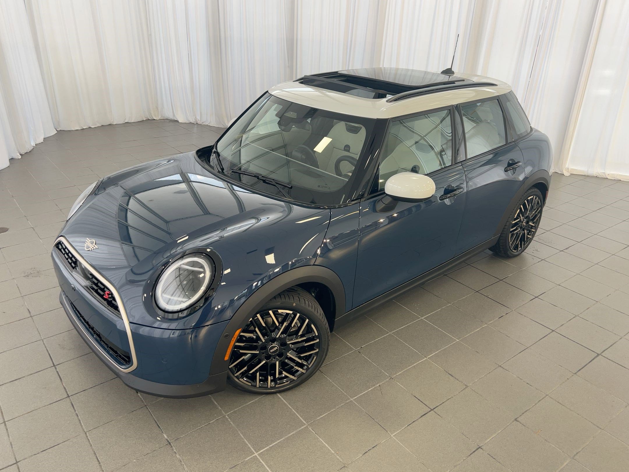 New 2026 MINI Cooper S FWD image 38