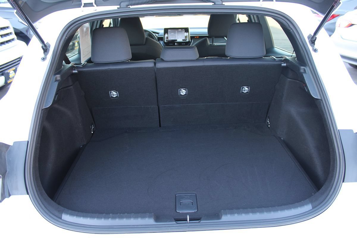 Used 2022 Toyota Corolla SE w/ Carpet Mat Package (TMS) FWD image 28