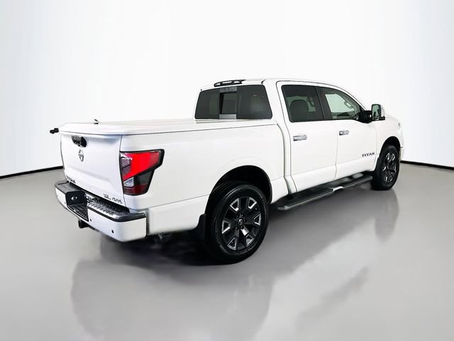 Used 2021 Nissan Titan SL w/ Moonroof Package AWD/4WD image 7