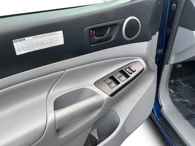 Used 2014 Toyota Tacoma 4x4 Double Cab w/ TRD Off-Road Package image 11