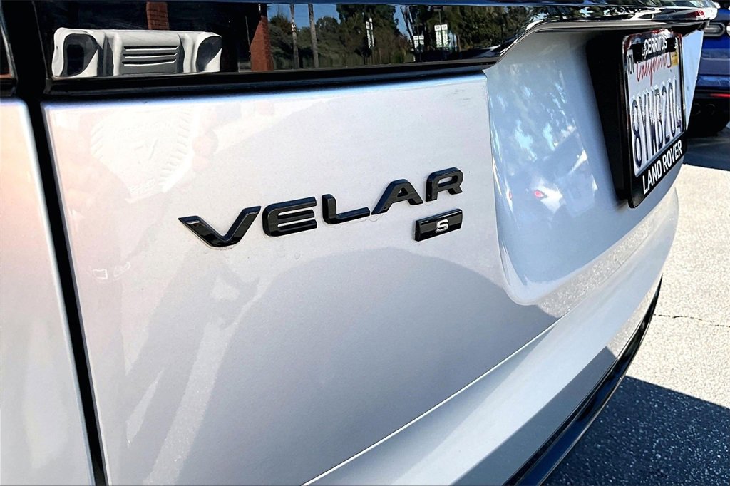Used 2021 Land Rover Range Rover Velar R-Dynamic S image 22