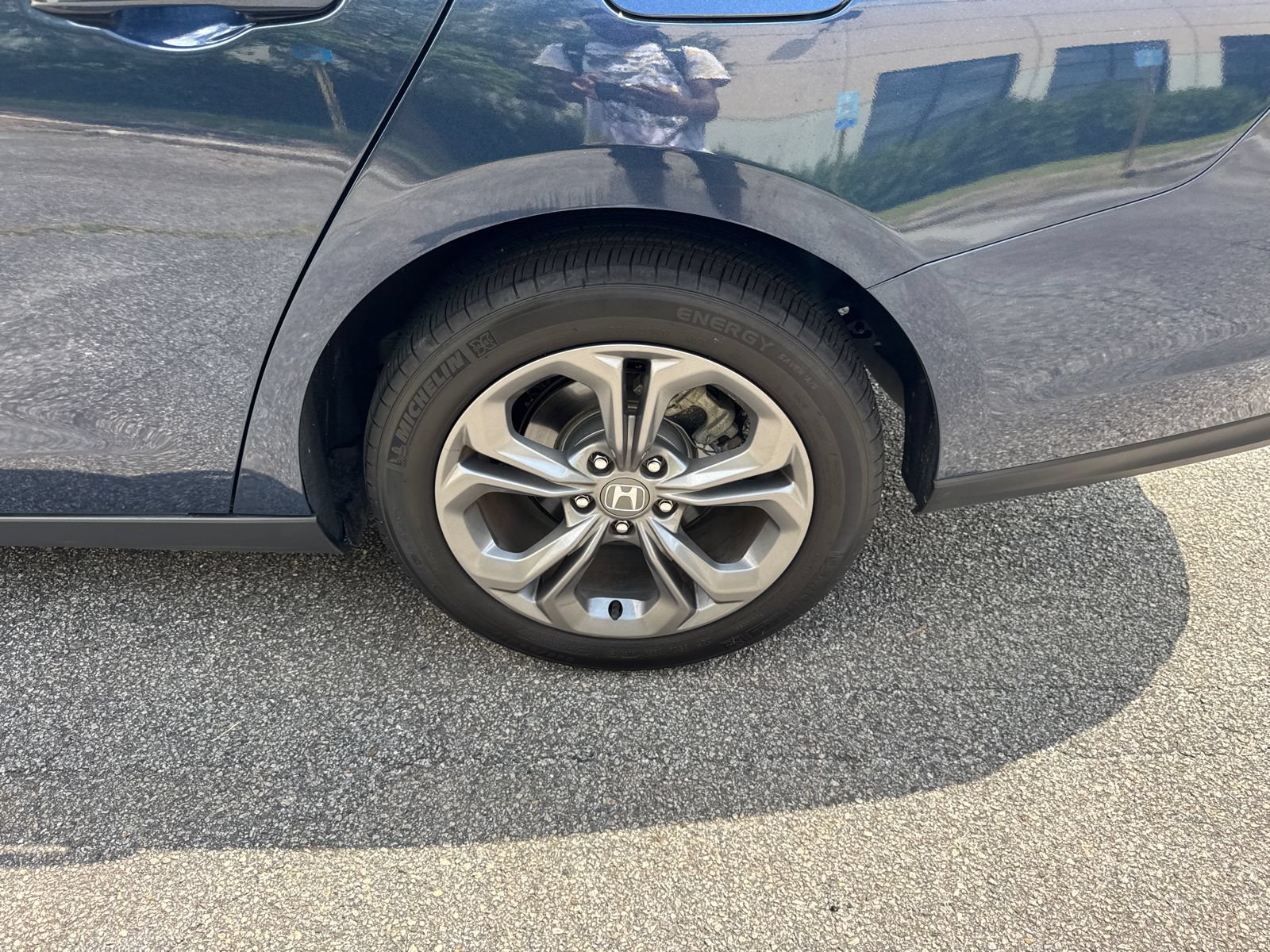 Used 2024 Honda Accord EX image 19