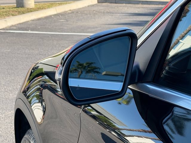 Used 2021 Mercedes-Benz GLC 300 image 13